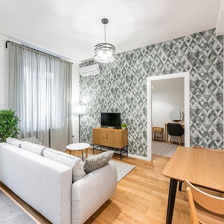 Vertigo One Bedroom Apartment-Free Private Parking Novi Sad Eksteriør billede