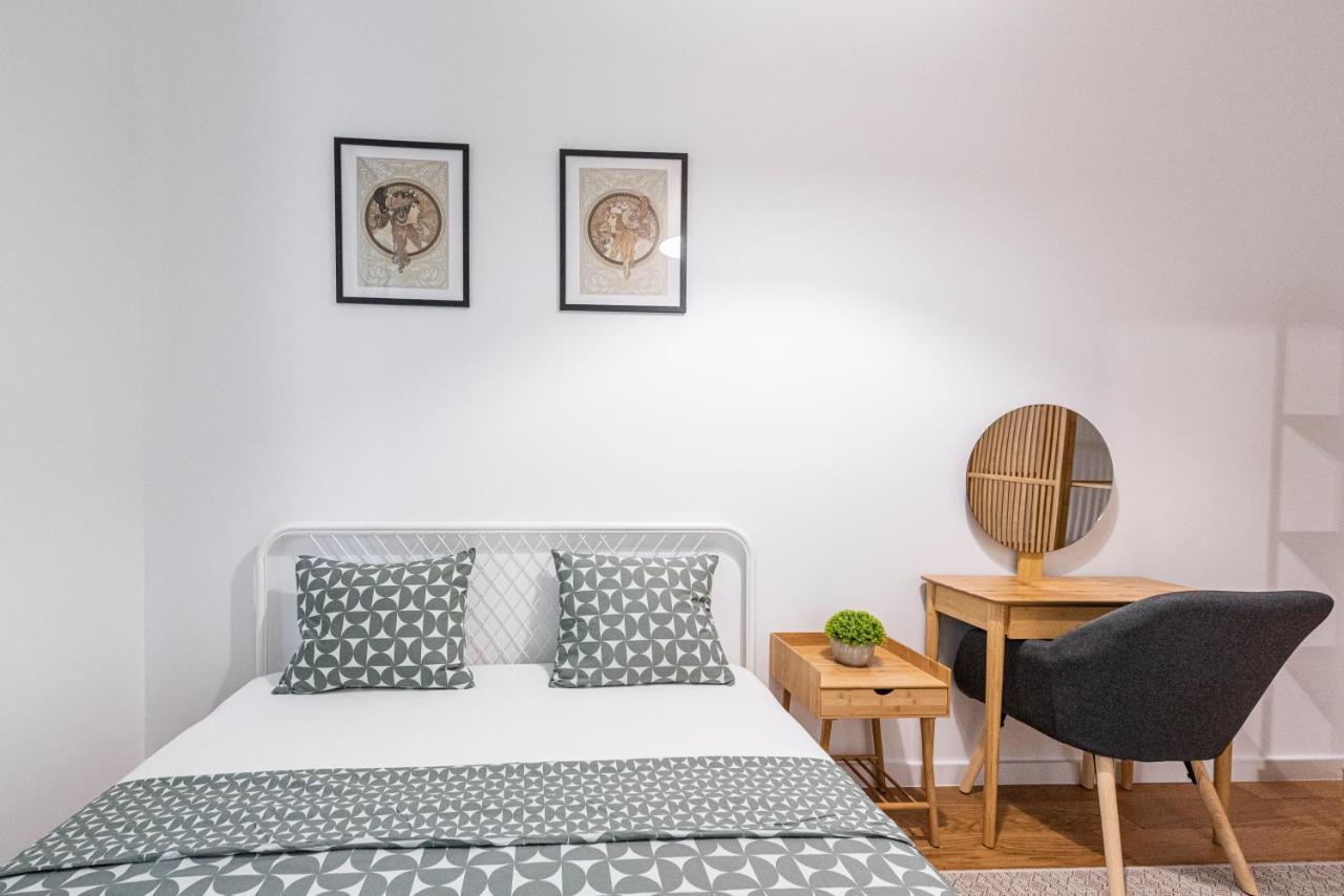 Vertigo One Bedroom Apartment-Free Private Parking Novi Sad Eksteriør billede