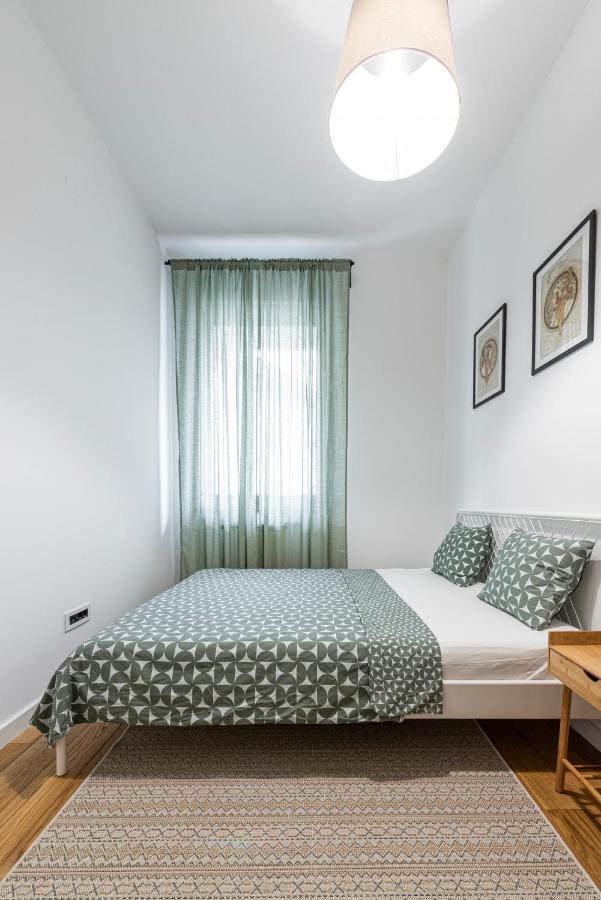 Vertigo One Bedroom Apartment-Free Private Parking Novi Sad Eksteriør billede