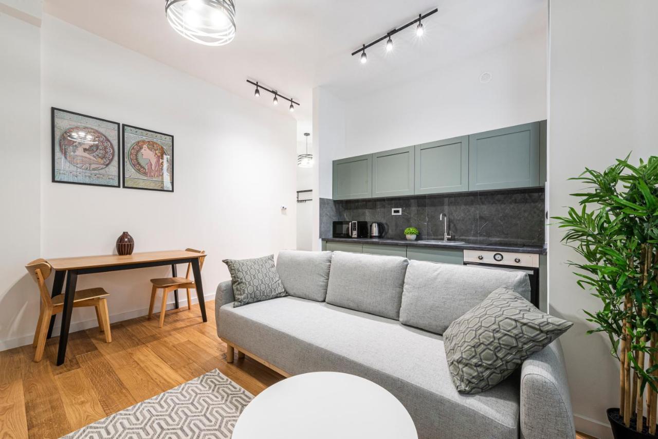 Vertigo One Bedroom Apartment-Free Private Parking Novi Sad Eksteriør billede